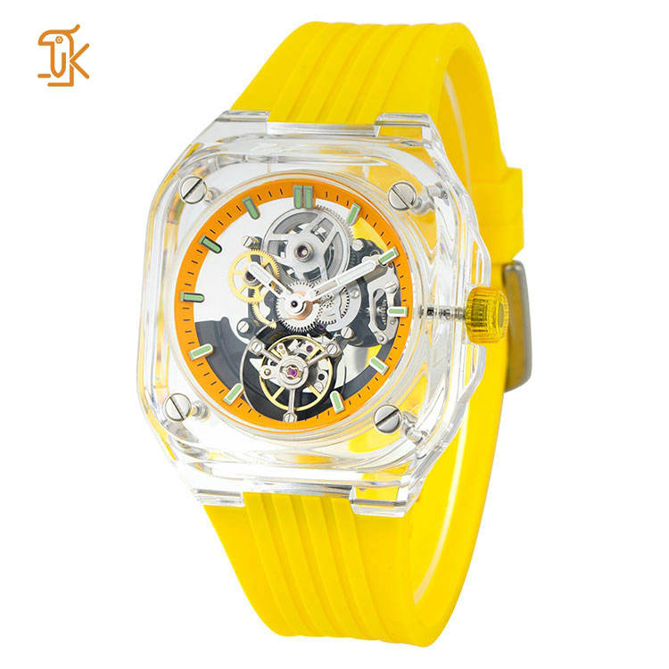 สีเหลือง