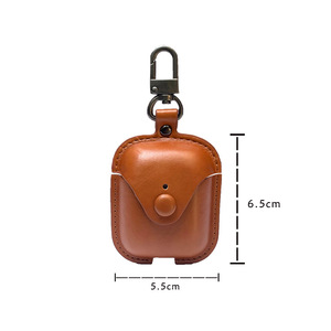 Funda <span class=keywords><strong>de</strong></span> transporte <span class=keywords><strong>de</strong></span> cuero inalámbrico para Apple <span class=keywords><strong>AirPods</strong></span> <span class=keywords><strong>Pro</strong></span> 2 3 y AP 4 Funda protectora para accesorios <span class=keywords><strong>de</strong></span> auriculares <span class=keywords><strong>Airpods</strong></span> - Product Image 2