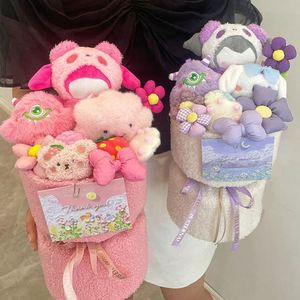 Bouquet de fleurs en peluche, cadeau de la Saint-Valentin, poupée de dessin animé Kuromi, bouquet de fleurs en peluche de dessin animé fraise - Product Image 2