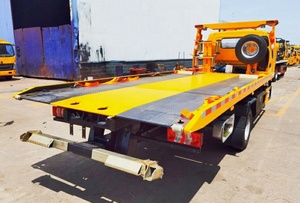 Camión de remolque de plataforma plana de 4 <span class=keywords><strong>toneladas</strong></span> de alta calidad, camión de recuperación de camión de auxilio de rescate diésel con transmisión manual - Product Image 4