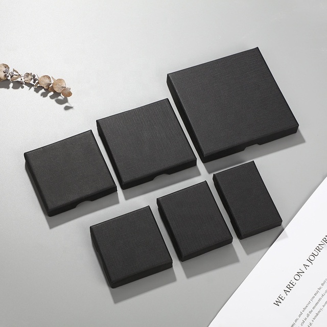 Manufacturers Wholesale Rigid Jewelry Boxes Luxurious Ring Necklace Packaging Custom Logo Recyclable Paperboard Gift Boxes