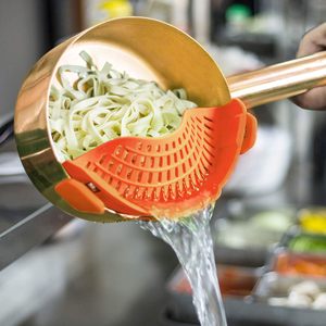 Colino da cucina in Silicone per tutti gli usi con filtro a Clip cesto in acciaio inox per pentole cibo Pasta verdure a base di carne frutta - Product Image 3