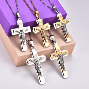 Collier pendentif croix crucifix Jésus en acier inoxydable pour femmes et hommes, bijoux religieux, charmes de prière, chaîne amulette en métal - Product Image 2