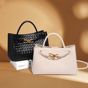Nouveau <span class=keywords><strong>Sac</strong></span> <span class=keywords><strong>Cabas</strong></span> Tissé Texturé Mode, <span class=keywords><strong>Sac</strong></span> à Bandoulière Porté Main Grande Capacité de Niche, Sacs pour Femmes Cent Modèles de Luxe Léger Loisir - Product Image 5