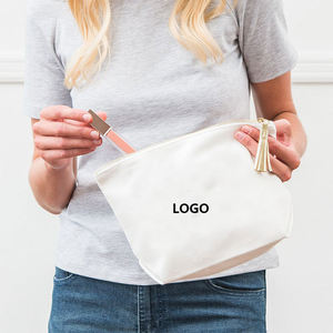 Trousse de maquillage en toile de coton avec logo personnalisé, pochette cosmétique de voyage à fermeture éclair de grande capacité pour femmes, trousse de toilette avec marque privée - Product Image 4