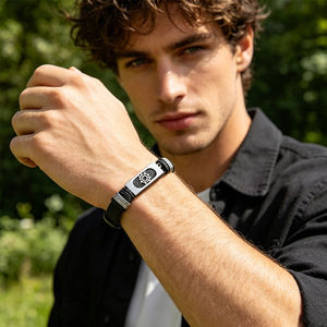 Men's <b>Leather</b> <b>Bracelet</b> Titanium Steel Spider Pattern Geometry Design Gift Jewelry 7.5in 8.5in 9in - Product Image 2