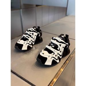 Vente en gros et au détail transfrontalière de nouvelles chaussures Forrest Gump, chaussures confortables pour papa, style populaire en ligne - Product Image 4