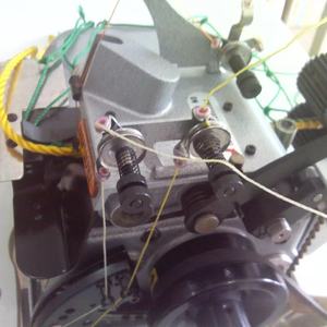 Machine à coudre surjeteuse à trois fils Daimoku <span class=keywords><strong>AK</strong></span>-2503, machine à coudre industrielle pour bordure de filet à billes - Product Image 6