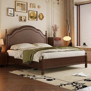 Letto Matrimoniale/King Size in Legno Massello di Quercia Stile Vintage Francese con Testiera Curva a Onda e Gambe a Fuso per Camera da Letto Principale - Vendita all'Ingrosso - Product Image 1