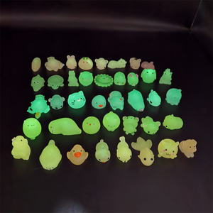 لعبة ضغط بلاستيكية مضيئة في الظلام بتصميم كاواي للبيع بالجملة، لعبة تخفيف التوتر للأطفال والكبار - Product Image 2