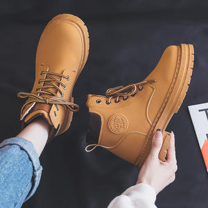 <span class=keywords><strong>Scarpe</strong></span> da moto con <span class=keywords><strong>suola</strong></span> spessa in stile britannico e grandi stivali gialli versatili per l'estate e l'autunno con punta chiusa traspirante - Product Image 4