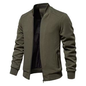 Chaqueta deportiva de talla grande para hombre con logotipo personalizado de alta calidad 2025, chaqueta de piloto acolchada de invierno para hombre - Product Image 3