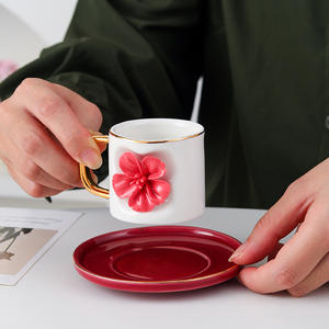 จานถ้วยกาแฟเซรามิกสุดสร้างสรรค์ดีไซน์รูปเชอร์รี่ด้วยมือแบบนอร์ดิกที่ปลอดภัยทันสมัยสำหรับบ้านสำนักงาน - Product Image 3