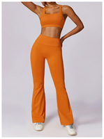 Ensembles d'entraînement de yoga de gymnastique avec logo personnalisé pour femmes leggings évasés taille haute et soutien-gorge de sport croisé dans le dos tenues de style supérieur 2 pièces