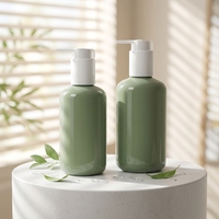 Flacon pulvérisateur personnalisé en PET pour shampoing et lotion capillaire avec logo rond, pompe et bouchon à vis sérigraphié