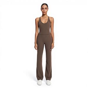 Ensemble de yoga 2 pièces pour femme, débardeur de sport respirant à séchage rapide et pantalon large, personnalisable OEM, en Spandex/Nylon, pour la gym et le yoga - Product Image 1