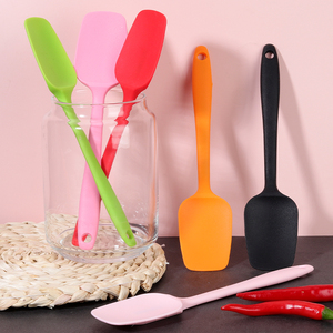 Gran oferta, espátula de crema de pastel de cocina de silicona reutilizable, herramientas para hornear y repostería en línea, raspador de mezcla - Product Image 6