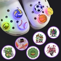 Aksesoris Sepatu LED Bersinar Motif Ganja Cetak UV Gaya Baru, Aksesoris Clog Merokok Lucu dan Personal, Dekorasi Langsung dari Produsen