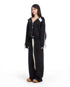 เสื้อฮู้ดดี้ HSG รุ่น Rabbit ทรงบ็อกซี่ ผ้าฟลีซ 380gsm แบบยูนิเซ็กซ์ พร้อมฮู้ดหูกระต่าย เชือกผูกที่แขนเสื้อ ริบบิ้น และเข็มกลัดถอดได้ - Product Image 5