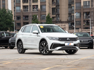 <span class=keywords><strong>Volkswagen</strong></span> Tiguan L 2023 330TSI R-Line Premium <span class=keywords><strong>SUV</strong></span> Usado 2.0T 186HP 7DCT FWD Conducción Inteligente Auto Familiar Espacioso - Product Image 3