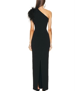 <span class=keywords><strong>Abito</strong></span> lungo da sera per banchetti da donna Sexy Slim con spacco senza maniche con Design in piuma nera con spalla inclinata - Product Image 6