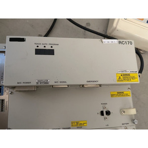 Robot G6-451C RC170 y Gabinete de Control - Product Image 2