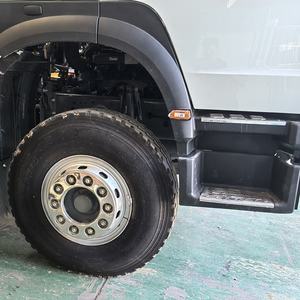 Bitumen-Verteiler <span class=keywords><strong>Asphalt</strong></span>-Sprühwagen HOWO 4*2 Intelligent 6000 Liter Motor Hohe Grabkraft Asphaltverteiler - Product Image 5