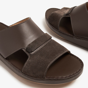 Sandales italiennes en cuir véritable de qualité supérieure pour hommes, confortables, classiques, à enfiler, avec sangle, fabriquées à la main, chaussures arabes pour hommes, sandales de Dubaï - Product Image 2