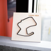 Quadro con Cornice in Legno di Auto da Corsa, Decorazione Murale per Appassionati di Automobili, Arte Automobilistica per Garage, Man Cave e Arredamento Casa