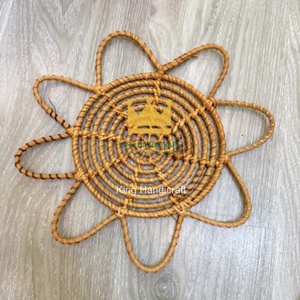 Mantel Individual de Lujo Hecho a Mano con Diseño de Girasol, Ecológico y Duradero, de Pasto Marino, Estilo Rústico Bohemio, Personalizable para Comedor - Product Image 4