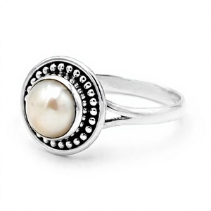 Precio al por mayor de alta calidad Plata de Ley 925 Plata oxidada Perla de agua dulce Anillo de forma redonda Joyería hecha a mano India - Product Image 3