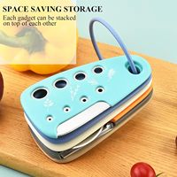 Multifunctionele 6-in-1 keuken gadgetset van roestvrij staal: kruidenstripper, pizzames, knoflookrasp, schilmes, flesopener