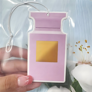 Prezzo all'ingrosso marca profumo di lusso bottiglia design personalizzato doppio lato stampa carta appesa deodorante <span class=keywords><strong>per</strong></span> <span class=keywords><strong>auto</strong></span> personalizzato - Product Image 4