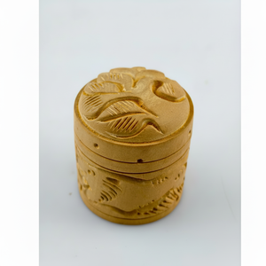 Boîte à bibelots en bois ronde fabriquée à la main avec des sculptures florales complexes caisse en bois décorative pour le stockage de bijoux - Product Image 1