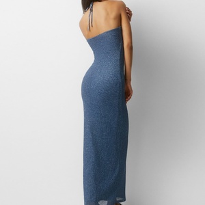 Robe longue moulante côtelée élégante et douce pour femme, style OEM, col halter, en maille - Product Image 3