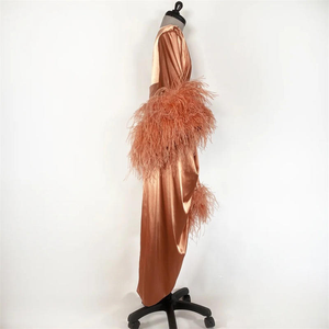 Robe de nuit longue en satin de soie personnalisée pour femmes, vêtements de nuit de mariage, pyjama à cordon, robe kimono <span class=keywords><strong>abaya</strong></span> avec plumes d'autruche - Product Image 4