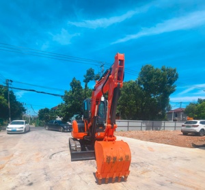 รถขุดขนาดเล็ก Kubota U55-4 น้ำหนัก 5.5 ตัน แบบตีนตะขาบ พร้อมบุ้งกี๋ขุดขนาด 0.22 ลูกบาศก์เมตร อุปกรณ์ก่อสร้างมือสอง - Product Image 3