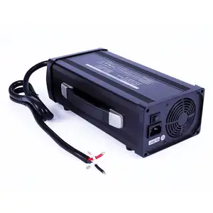 Chargeurs 1200W 68.4V/69.35V 15a 17a Lifepo4 Chargeur Pour 19S 57V 60V 60.8V Golf Cart/Voiture de tourisme/Chariot élévateur/Bateau Batteries Pack