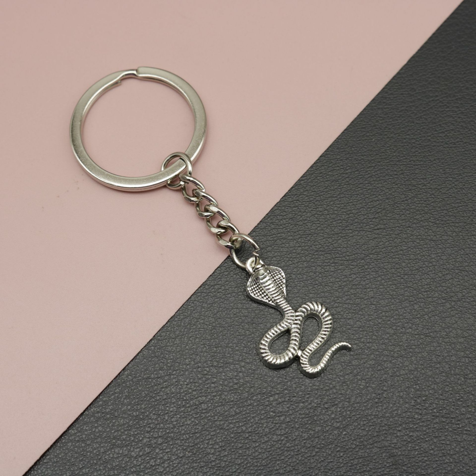 Buy In Bulk Cobra Key Rhinestone Bling Metal Keychain | Alibaba.com