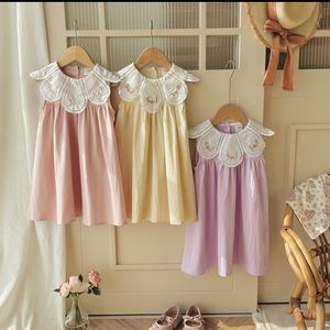 Robe pour enfants brodée de fleurs vintage - Robe pour enfants <span class=keywords><strong>à</strong></span> col en pétales festonnés, robe sans manches en coton doux pour fillette - Product Image 3