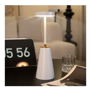 Lampe de table à gradation minimaliste européenne pour chambre à coucher café cadeau pour filles anniversaire noël Thanksgiving jour