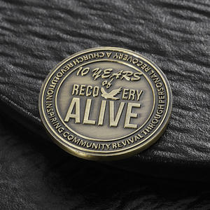 Двухсторонняя металлическая монета с латунным тиснением - Product Image 4