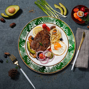 Platos de plástico de fiesta de diseño personalizado Plato de comida de plástico de Navidad elegante Juego de platos de cena - Product Image 4