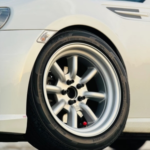 ล้ออลูมิเนียมอัลลอยด์ปลอมสำหรับรถยนต์นั่งส่วนบุคคลขนาด5X112 5X114.3 16-20นิ้วผลิตตามสั่ง - Product Image 1