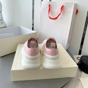 Zapatos de Diseñador de Lujo para Mujer, Zapatillas de Lona Modernas con Logotipo Personalizado, Zapatos Planos Blancos para Caminar, Zapatos Casuales con Cordones y Suela Gruesa para Hombre - Product Image 3