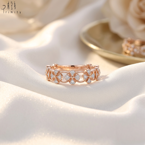 เครื่องประดับอินเทรนด์ยอดนิยมคลาสสิก 18K Rose Gold เพชรธรรมชาติครึ่งนิรันดร์โคลเวอร์ออกแบบแหวนวางซ้อนกันได้สําหรับผู้หญิง - Product Image 6
