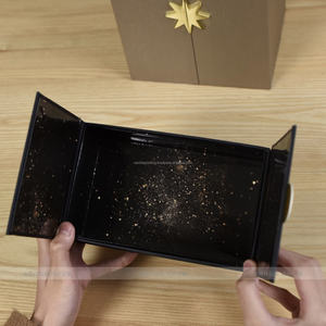 Boîte à bougies carrée magnétique rigide de luxe faite à la main, ouverture à double porte, logo personnalisé, soin de la peau, sérum, parfum, crème pour le visage - Product Image 5