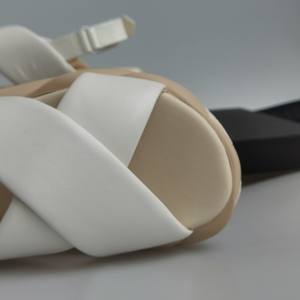 Sandalias de Mujer con Plantilla de Piel de Cordero 100% Cuero Vacuno, Suela Gruesa, Sandalias Deportivas Elásticas de Látex, Personalizables con Logotipo - Product Image 3