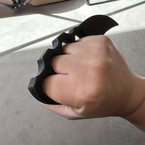 Poings américains en PVC-acier, conception de défense à 4 doigts, boucle de main portable, extérieur - Product Image 3