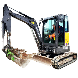 Excavatrice compacte Volvo ECR25D d'occasion de haute qualité, fabriquée en Suède, 6 tonnes, avec pince hydraulique, certifiée CE, et brise-roche - Product Image 2